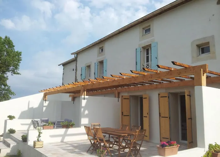 Schoenes Mit Pool In Villautou By Interhome Nyaraló